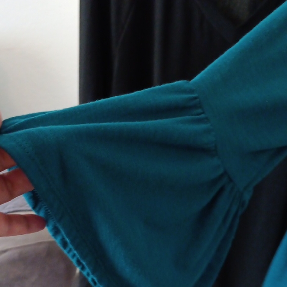 Faded Glory Teal and SHEIN Black Blouses Set - Picture 4 of 9